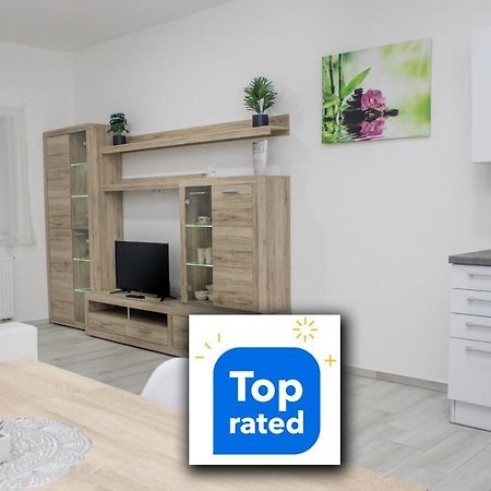 Trika Apartman Sárvár Exterior foto