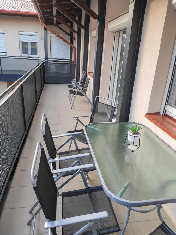 Trika Apartman Sárvár Exterior foto
