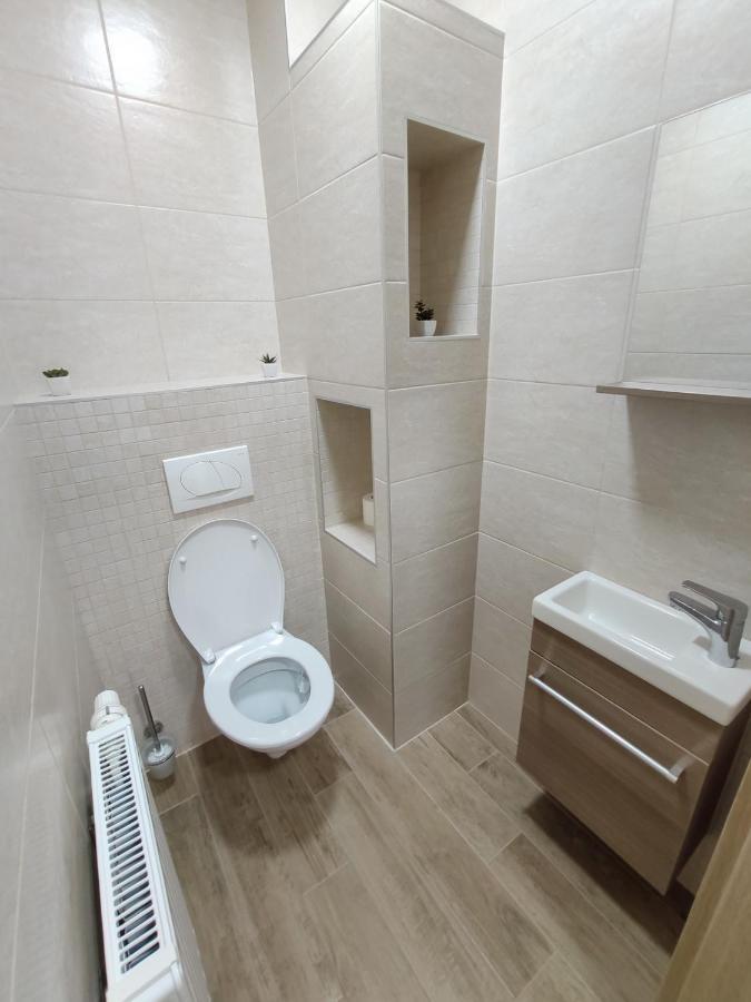 Trika Apartman Sárvár Exterior foto