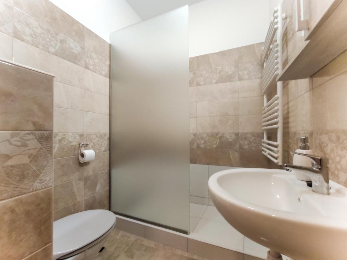 Trika Apartman Sárvár Exterior foto
