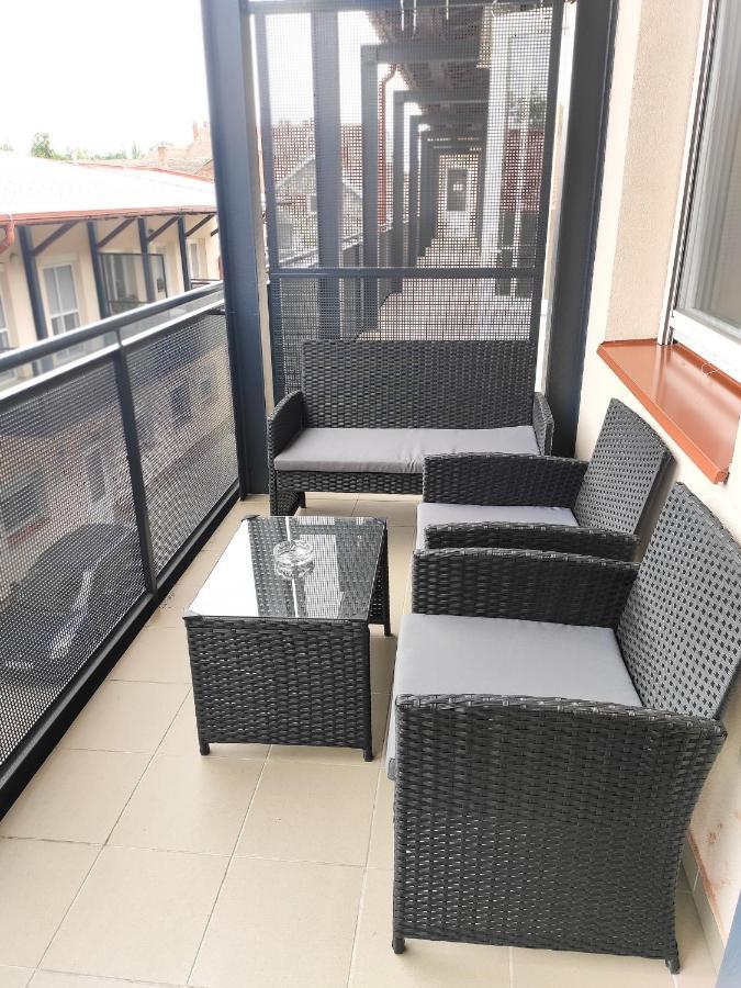 Trika Apartman Sárvár Exterior foto