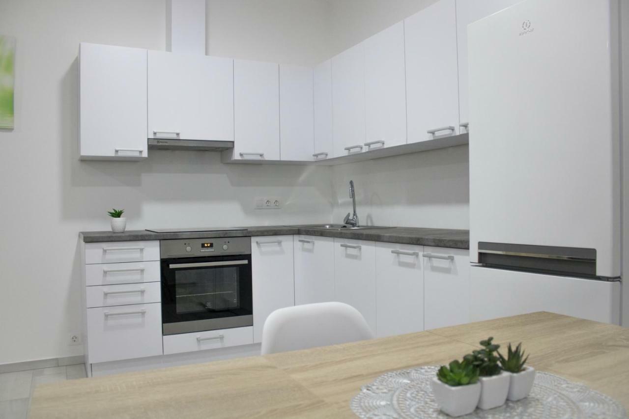 Trika Apartman Sárvár Exterior foto