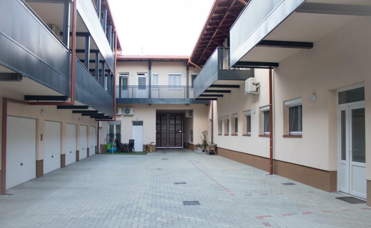 Trika Apartman Sárvár Exterior foto